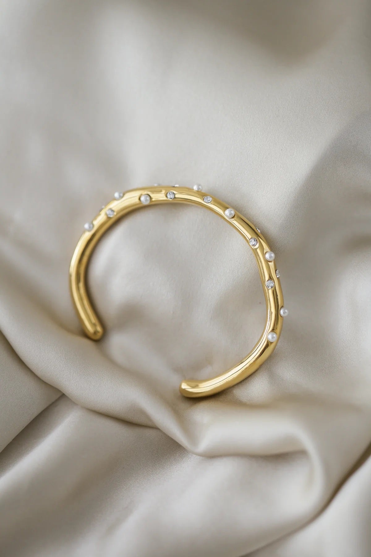 Zanah 18K Gold Cuff
